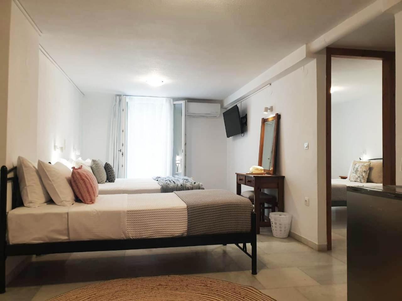 Anemos Town Apartment Naxos City ภายนอก รูปภาพ