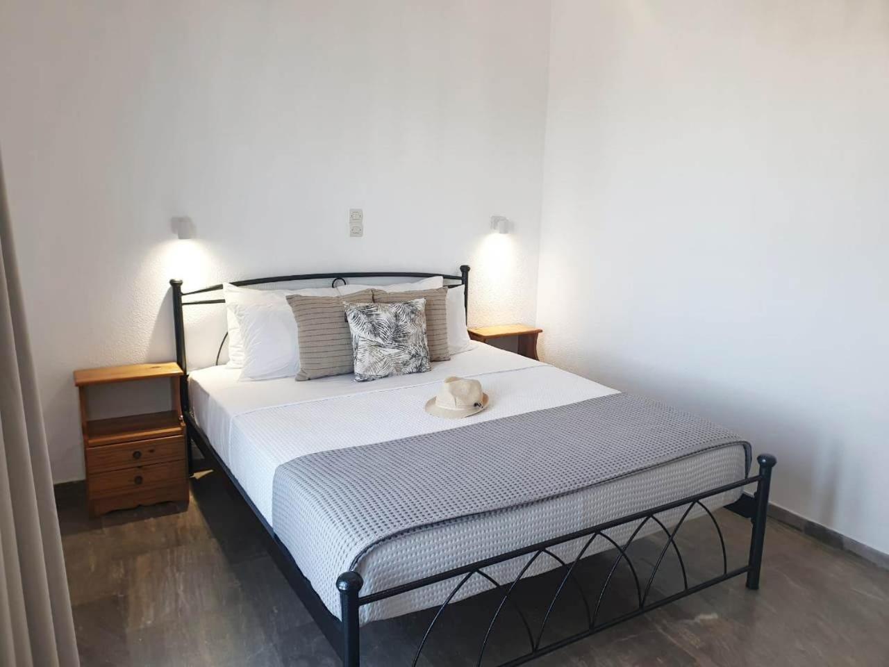 Anemos Town Apartment Naxos City ภายนอก รูปภาพ