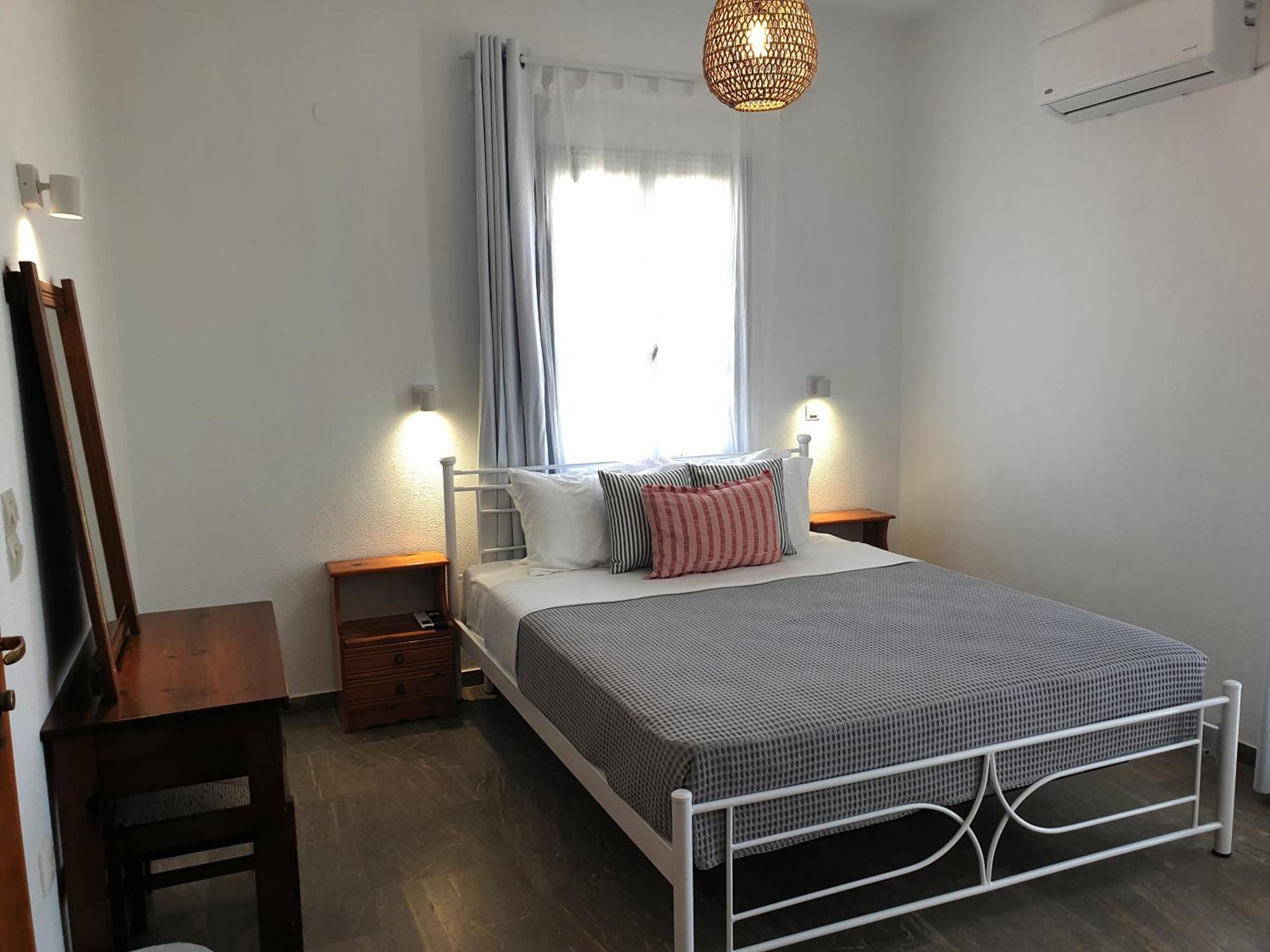 Anemos Town Apartment Naxos City ภายนอก รูปภาพ