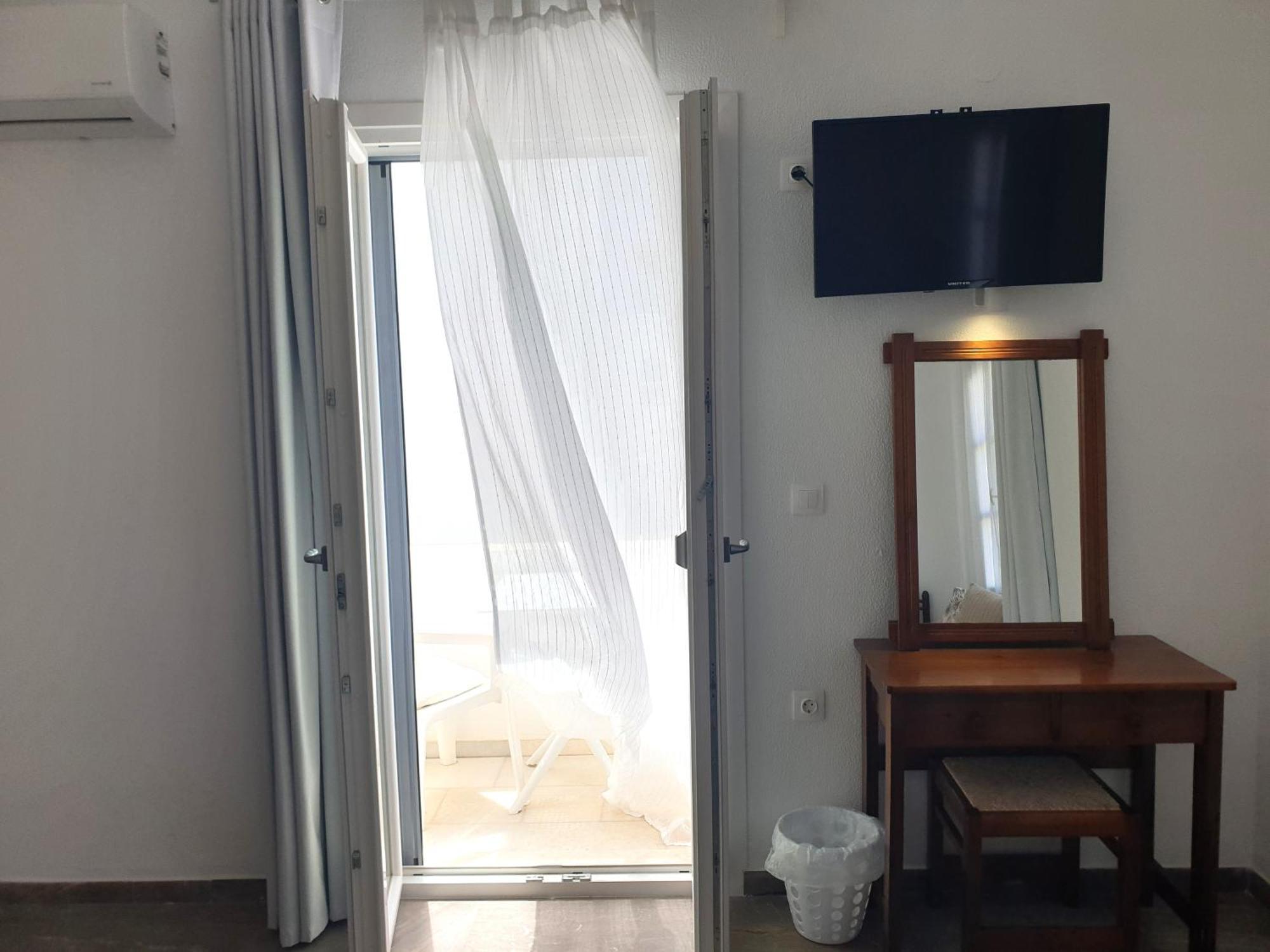 Anemos Town Apartment Naxos City ภายนอก รูปภาพ