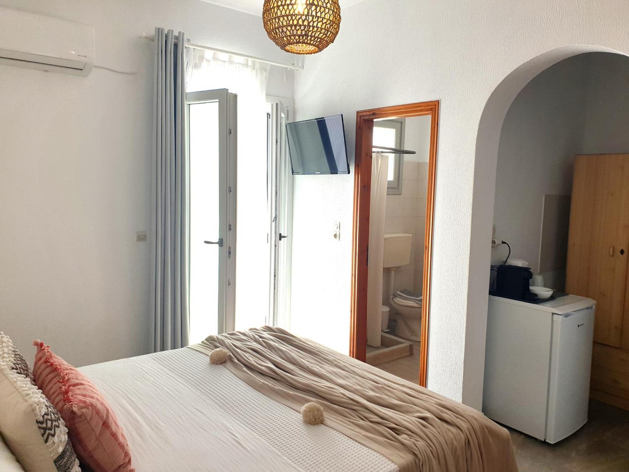 Anemos Town Apartment Naxos City ภายนอก รูปภาพ